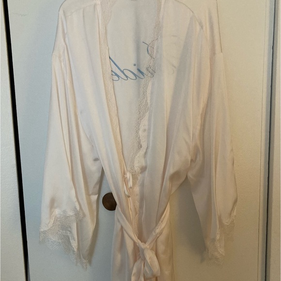 Victoria's Secret Bridal Robe Size M - Picture 2 of 5